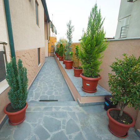 Hotel Elegant 2 Τυφλίδα Εξωτερικό φωτογραφία