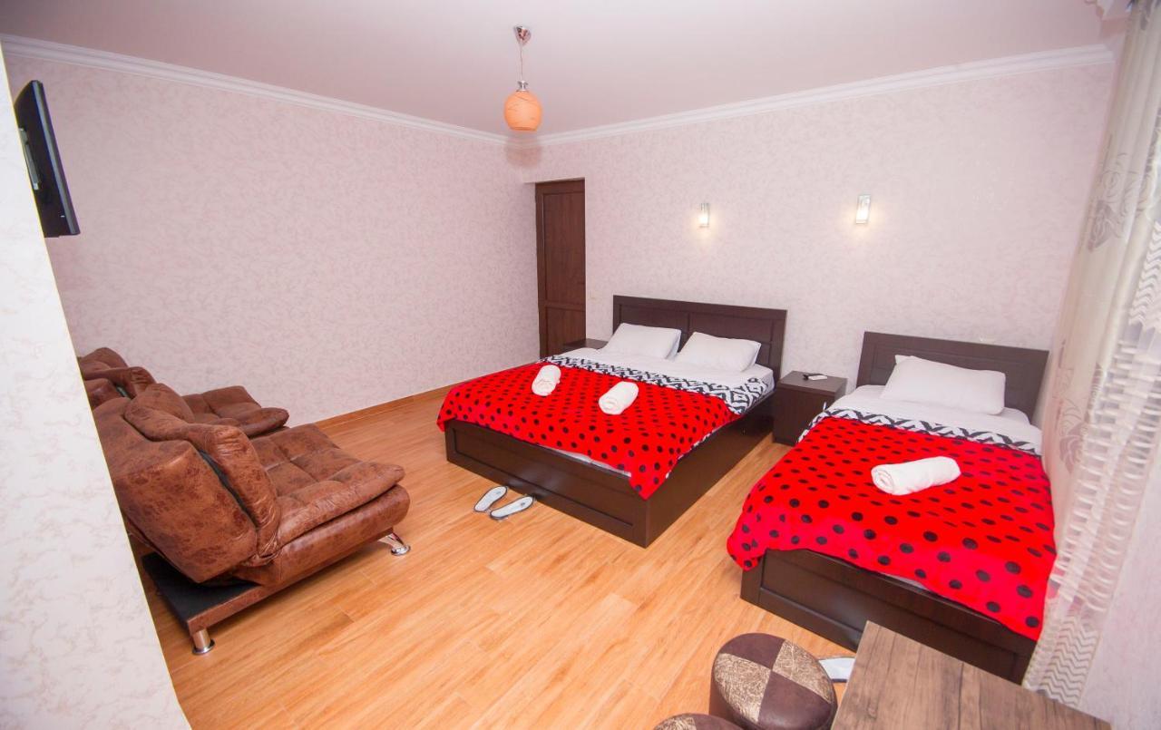 Hotel Elegant 2 Τυφλίδα Εξωτερικό φωτογραφία