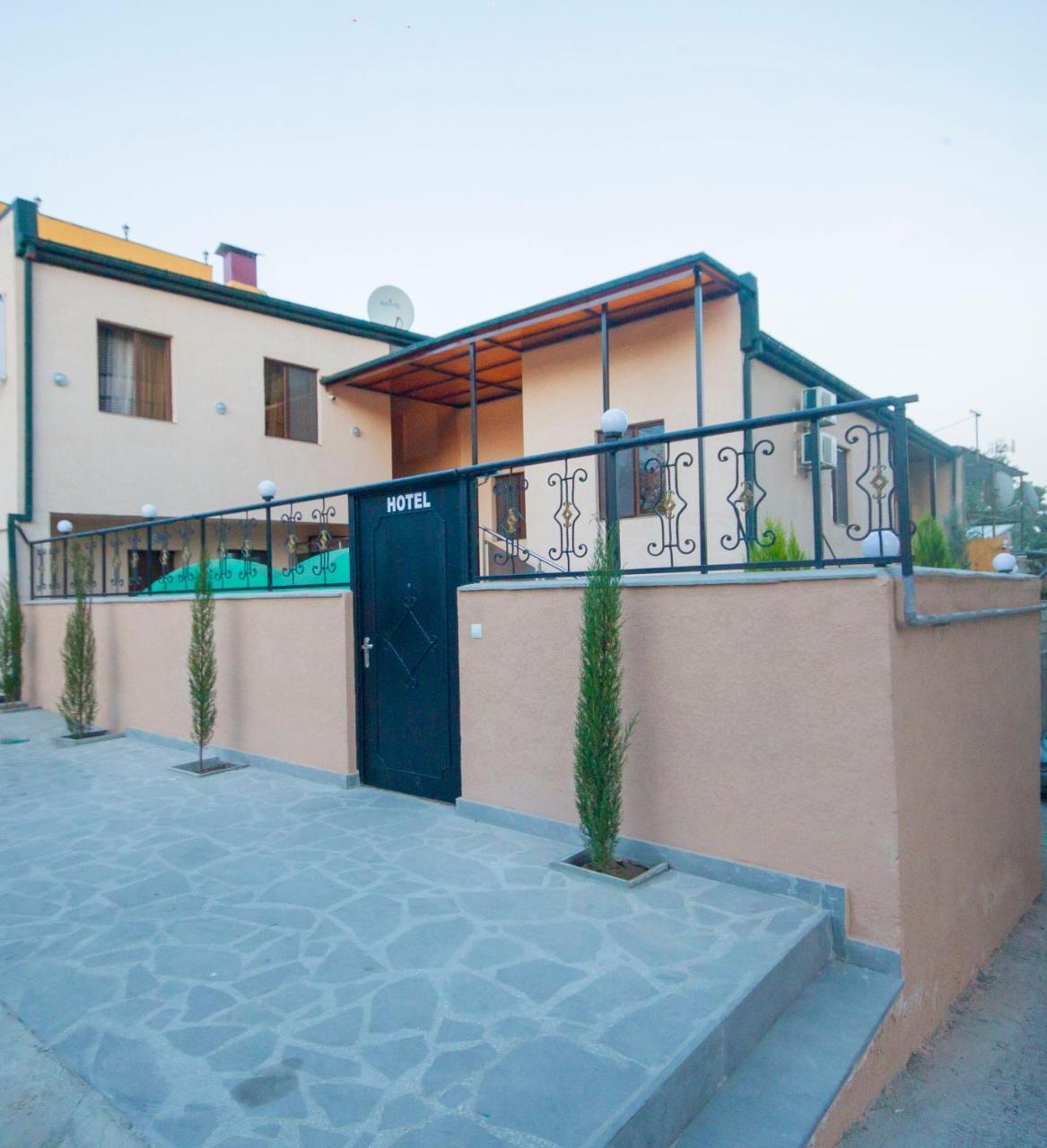 Hotel Elegant 2 Τυφλίδα Εξωτερικό φωτογραφία