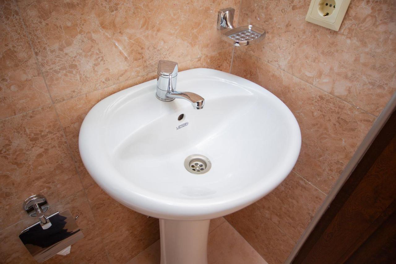 Hotel Elegant 2 Τυφλίδα Εξωτερικό φωτογραφία