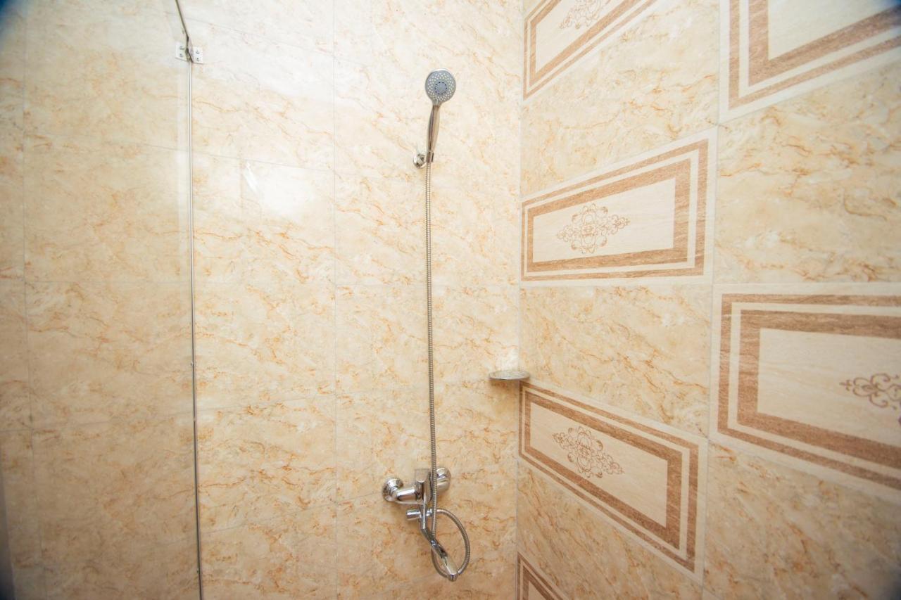 Hotel Elegant 2 Τυφλίδα Εξωτερικό φωτογραφία