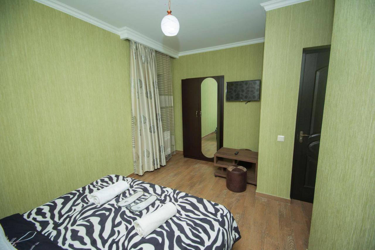 Hotel Elegant 2 Τυφλίδα Εξωτερικό φωτογραφία