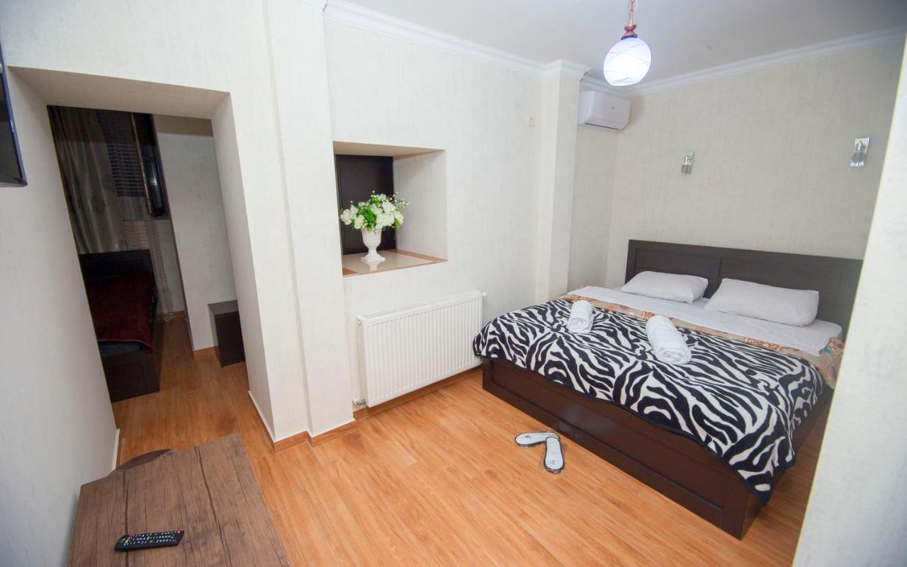 Hotel Elegant 2 Τυφλίδα Εξωτερικό φωτογραφία