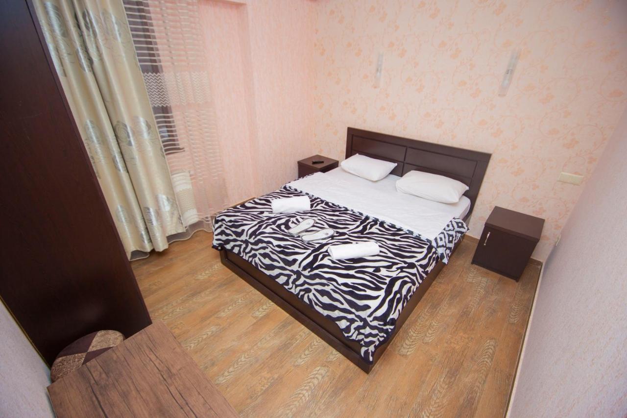 Hotel Elegant 2 Τυφλίδα Εξωτερικό φωτογραφία