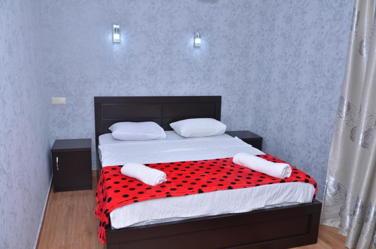 Hotel Elegant 2 Τυφλίδα Εξωτερικό φωτογραφία
